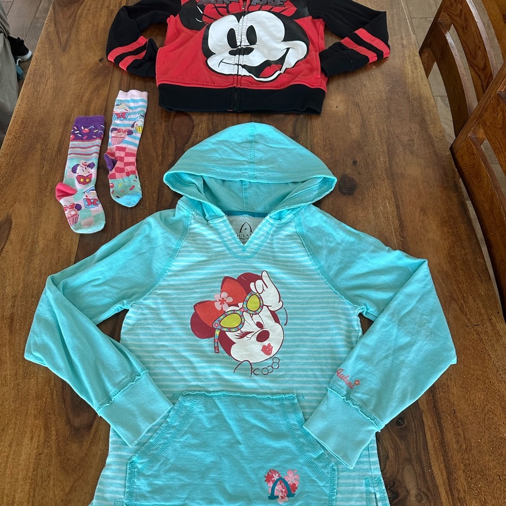 Disney Aulani Pullover and Sparkly Minnie hoodie w/boutique Disney socks